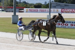 16AU5795